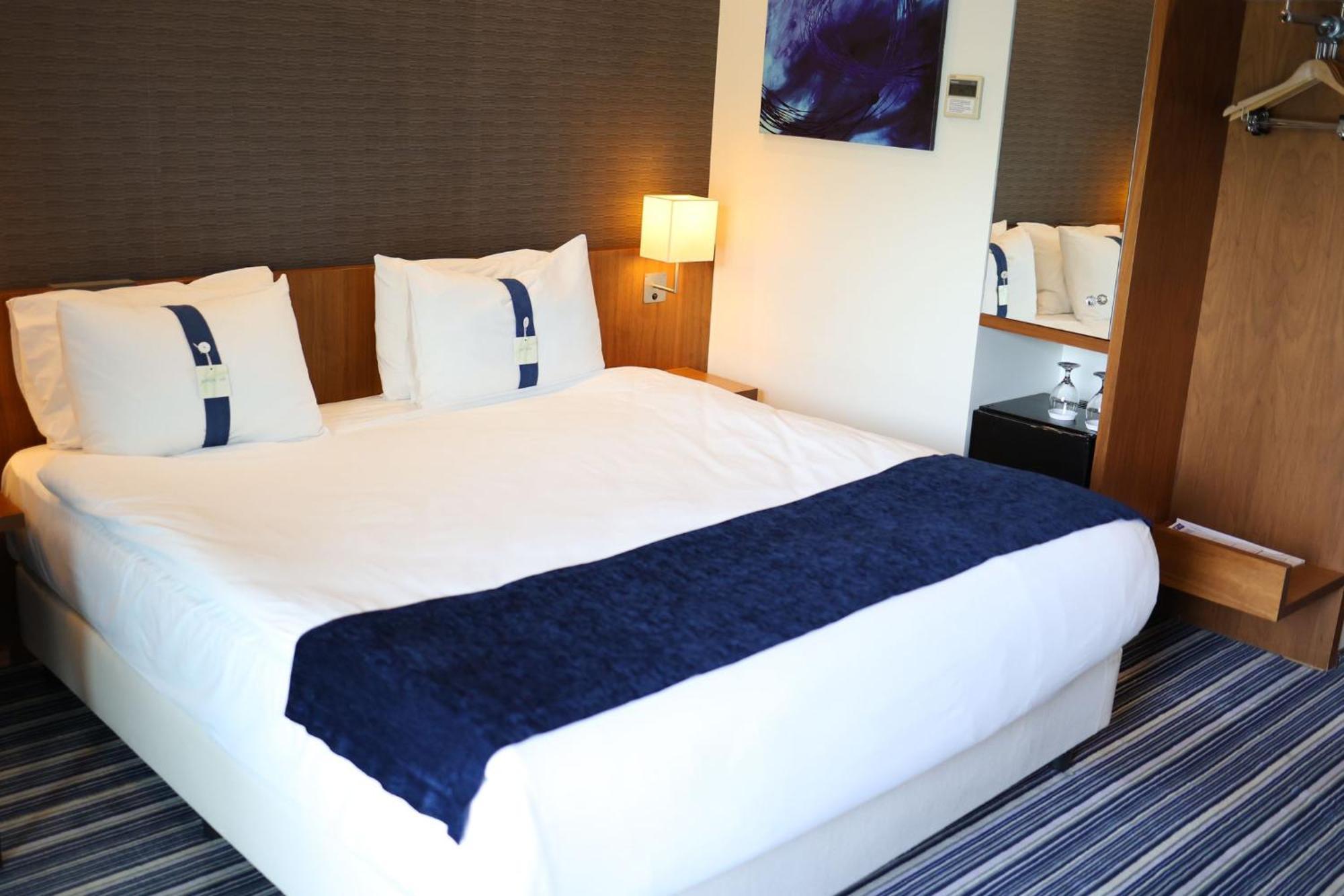 Holiday Inn Express Manisa-West By Ihg Exterior photo